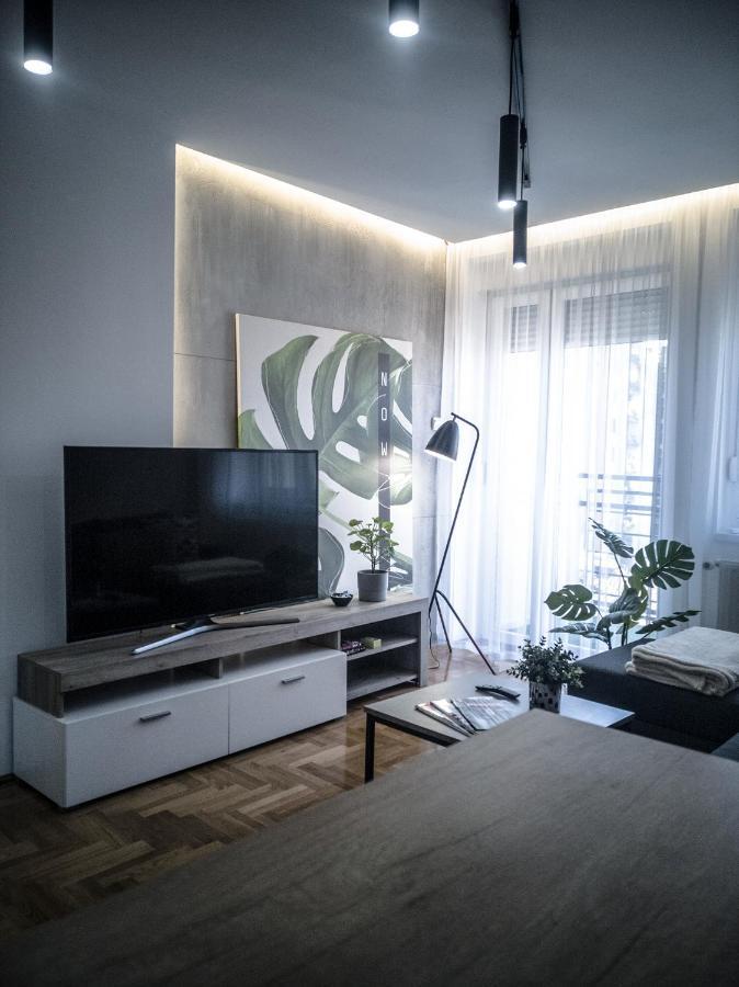 Raw Industrial City Apartment Subotica Eksteriør bilde